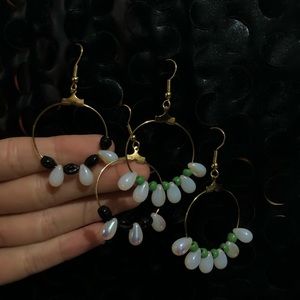 Beautiful 2/$8 earrings